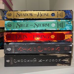 Shadow and Bone Trilogy and Six of Crows Duology Book Set